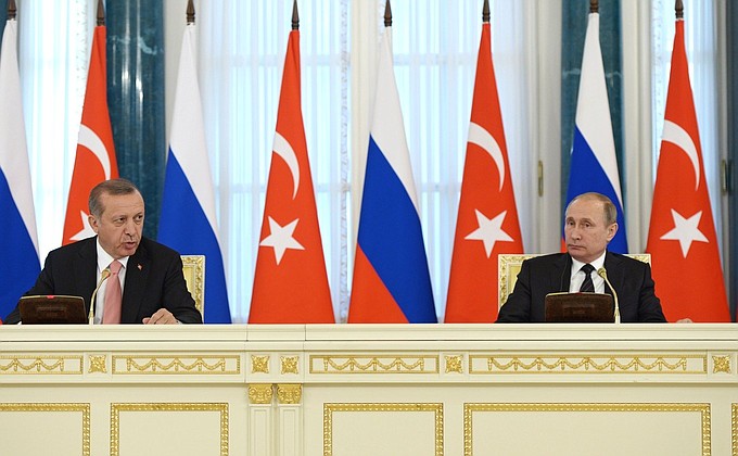 Пресс-конференция по итогам переговоров с Президентом Турции Реджепом Тайипом Эрдоганом.