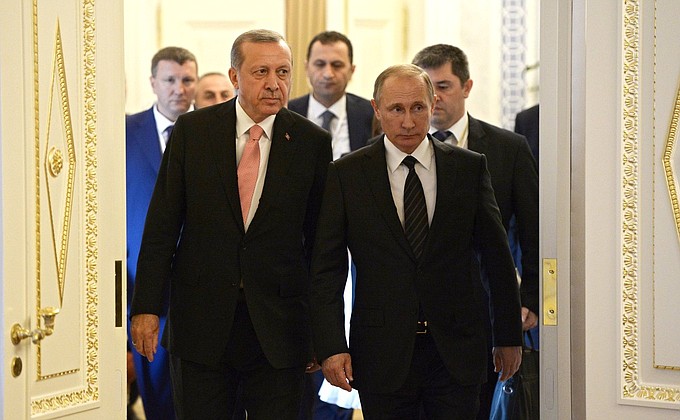 With President of Turkey Recep Tayyip Erdogan before the Russian-Turkish talks in expanded format.