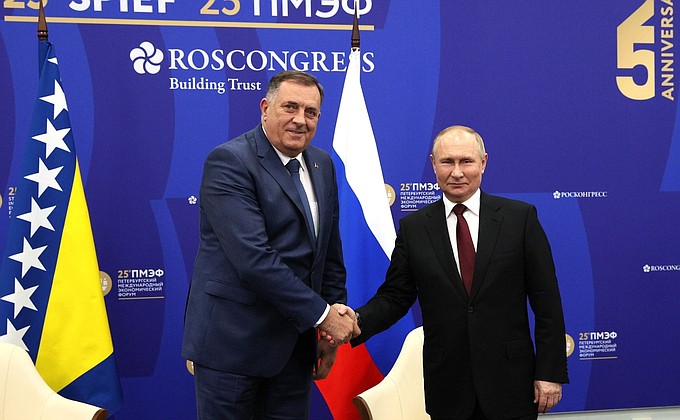 With Member of Bosnia and Herzegovina Presidency Milorad Dodik.