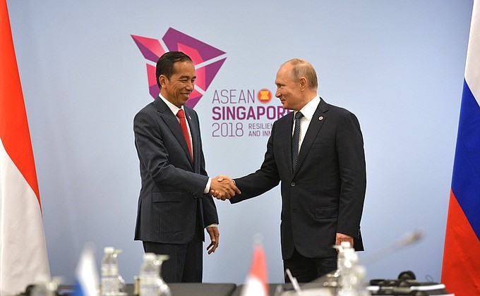 С Президентом Индонезии Джоко Видодо.