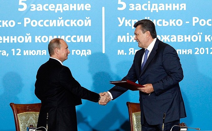 По итогам заседания Российско-Украинской межгосударственной комиссии Владимир Путин и Президент Украины Виктор Янукович подписали ряд документов.