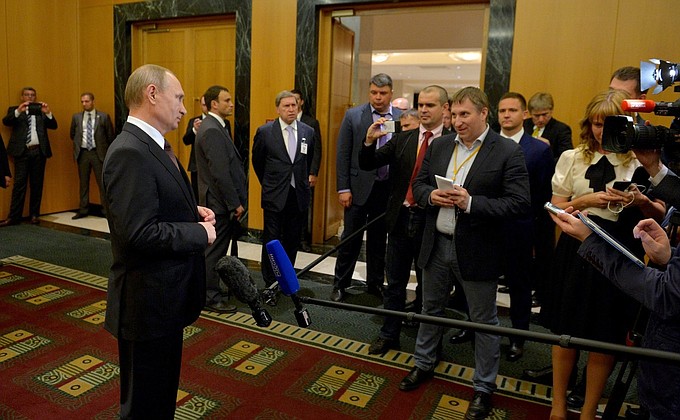 Встреча с представителями российских СМИ.