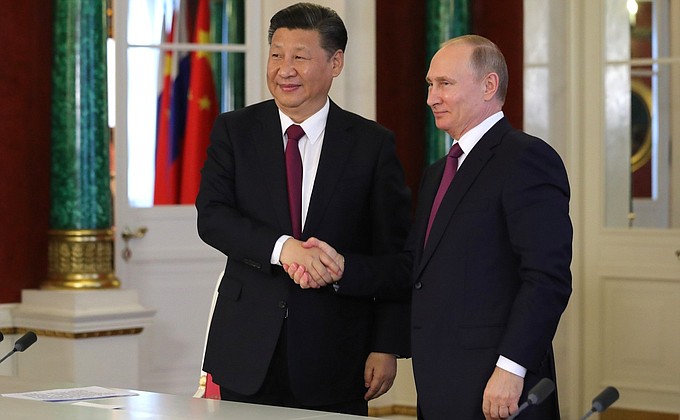 По итогам переговоров Владимир Путин и Си Цзиньпин сделали заявления для прессы.
