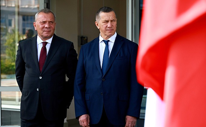 Deputy Prime Minister – Presidential Plenipotentiary Envoy to the Far Eastern Federal District Yury Trutnev (right) and Roscosmos Director General Yury Borisov before a joint visit to the Vostochny Cosmodrome with Chairman of State Affairs of the Democratic People’s Republic of Korea Kim Jong-un.