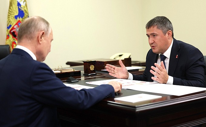 С губернатором Пермского края Дмитрием Махониным.