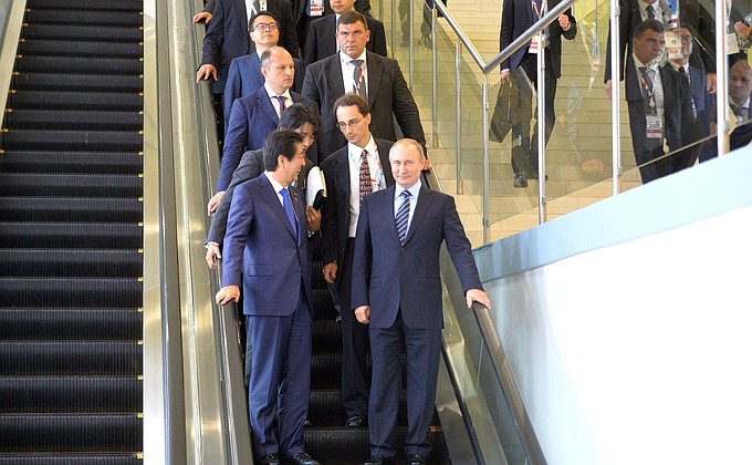 По окончании встречи с Премьер-министром Японии Синдзо Абэ.