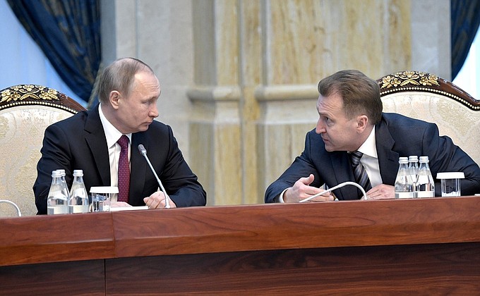 During Russian-Kyrgyzstani talks. With First Deputy Prime Minister of Russia Igor Shuvalov.