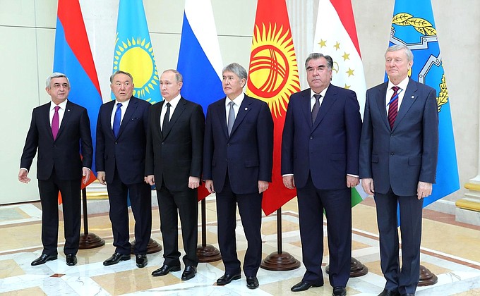 Participants in the session of the CSTO Collective Security Council.