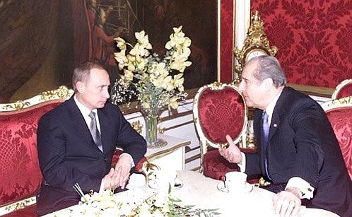 С Президентом Австрии Томасом Клестилем.