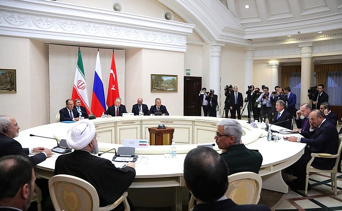 Встреча с Президентом Ирана Хасаном Рухани и Президентом Турции Реджепом Тайипом Эрдоганом.