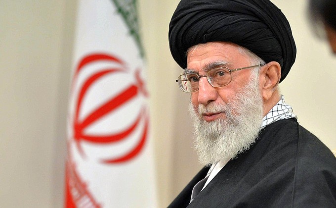 Верховный руководитель Ирана Али Хаменеи.