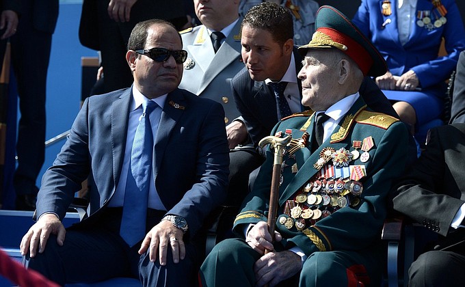 President of Egypt Abdel Fattah el-Sisi (left) at the military parade to mark the 70th anniversary of Victory in the 1941–1945 Great Patriotic War.