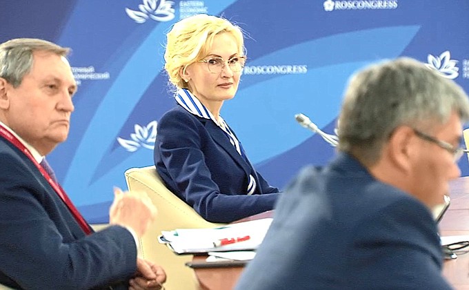 State Duma Deputy Speaker Irina Yarovaya (in the middle) at the meeting on socioeconomic development of the Far Eastern Federal District.