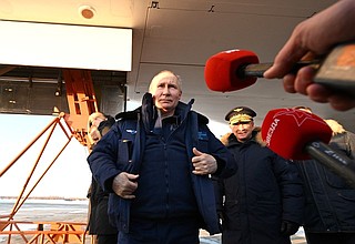 Владимир Путин совершил полёт на ракетоносце Ту-160М