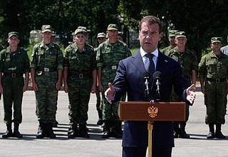 Посещение российской военной базы в Гудауте.