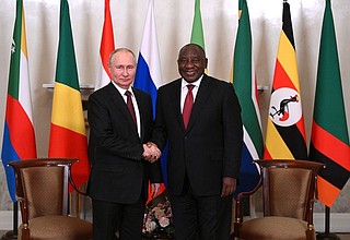 С Президентом ЮАР Сирилом Рамафозой.