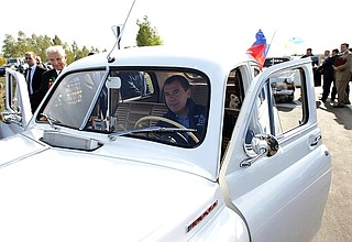 На старте очередного этапа международного автопробега Санкт-Петербург – Киев.