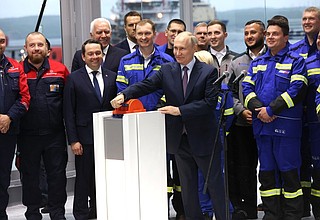 The launch ceremony of the first production line for liquefying natural gas on gravity-based structures, part of the Arctic LNG-2 project.