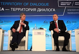 IV Международный форум «Арктика – территория диалога». С Президентом Финляндии Саули Ниинистё.