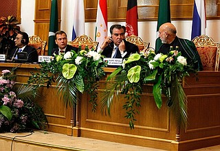 По итогам четырёхсторонней встречи Президент Пакистана Асиф Али Зардари, Президент России Дмитрий Медведев, Президент Таджикистана Эмомали Рахмон и Президент Афганистана Хамид Карзай сделали заявления для прессы.