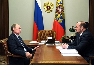 С губернатором Архангельской области Игорем Орловым.
