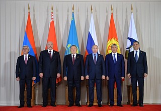 Participants in the Supreme Eurasian Economic Council meeting.