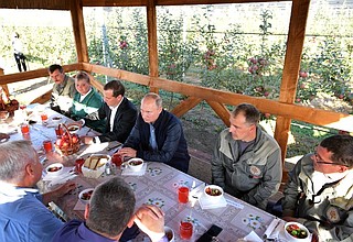 Встреча с работниками сельскохозяйственного предприятия «Рассвет».