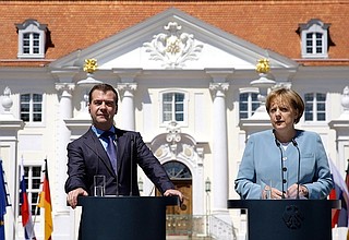 Совместная пресс-конференция с Федеральным канцлером Германии Ангелой Меркель по итогам российско-германских переговоров.