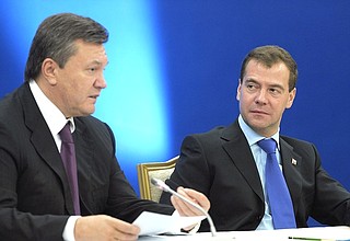 At a meeting of the First Russian-Ukrainian Interregional Economic Forum. With President of Ukraine Viktor Yanukovych.