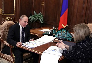 На встрече Председателем Центральной избирательной комиссии Эллой Памфиловой.