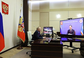 Meeting with Head of the Republic of Sakha (Yakutia) Aisen Nikolayev (via videoconference).
