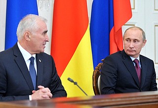 Заявления для прессы по итогам встречи с Президентом Республики Южная Осетия Леонидом Тибиловым.