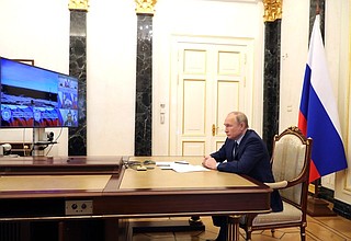 В ходе видеоконференции с руководством Министерства обороны.
