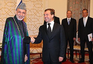 С Президентом Афганистана Хамидом Карзаем.