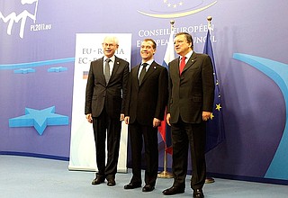 With European Council President Herman Van Rompuy (left) and European Commission President Jose Manuel Barroso before a working meeting of the Russia-EU Summit participants.