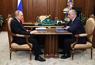 С главой Карачаево-Черкесии Рашидом Темрезовым.