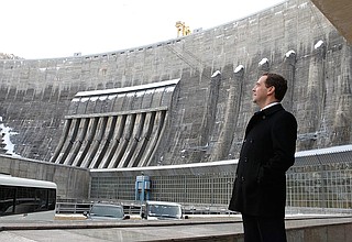Visiting the Sayano-Shushenskaya Hydroelectric Station.