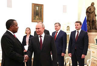 С Президентом Республики Конго Дени Сассу-Нгессо.