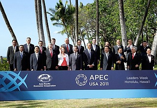 Photograph session at the APEC Leaders' Meeting.