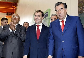 На открытии Сангтудинской ГЭС-1. С Президентом Таджикистана Эмомали Рахмоном.