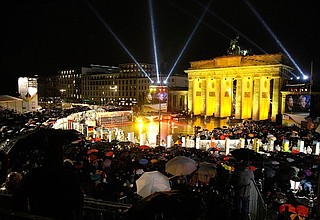 Торжества, посвящённые 20-летию падения Берлинской стены.