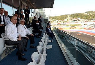 At the Russian stage of the Formula One World Championship. With President and CEO of Formula One Bernie Ecclestone.