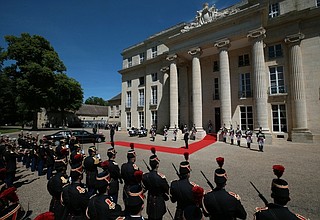 Перед началом официального завтрака от имени Президента Франции по случаю 70-летия высадки союзных войск в Нормандии.