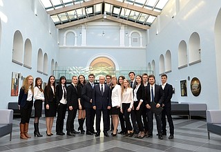 С участниками встречи со студенческим активом Высшей школы менеджмента Санкт-Петербургского государственного университета.