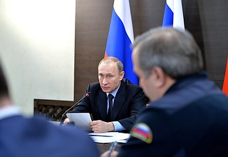 На совещании по ликвидации последствий чрезвычайной ситуации на территории Сибирского федерального округа.