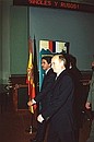 С премьер-министром Испании Хосе Мария Аснаром перед российско-испанской встречей деловых кругов.