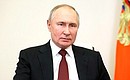 Владимир Путин обратился к участникам первого съезда Российского движения детей и молодёжи.