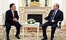 С Президентом Монголии Цахиагийн Элбэгдоржем.