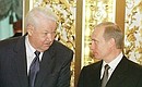 С первым президентом России Борисом Ельциным на торжественном приеме, посвященном Дню России.