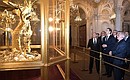 С Федеральным канцлером Австрии Себастианом Курцем во время посещения Государственного Эрмитажа.
